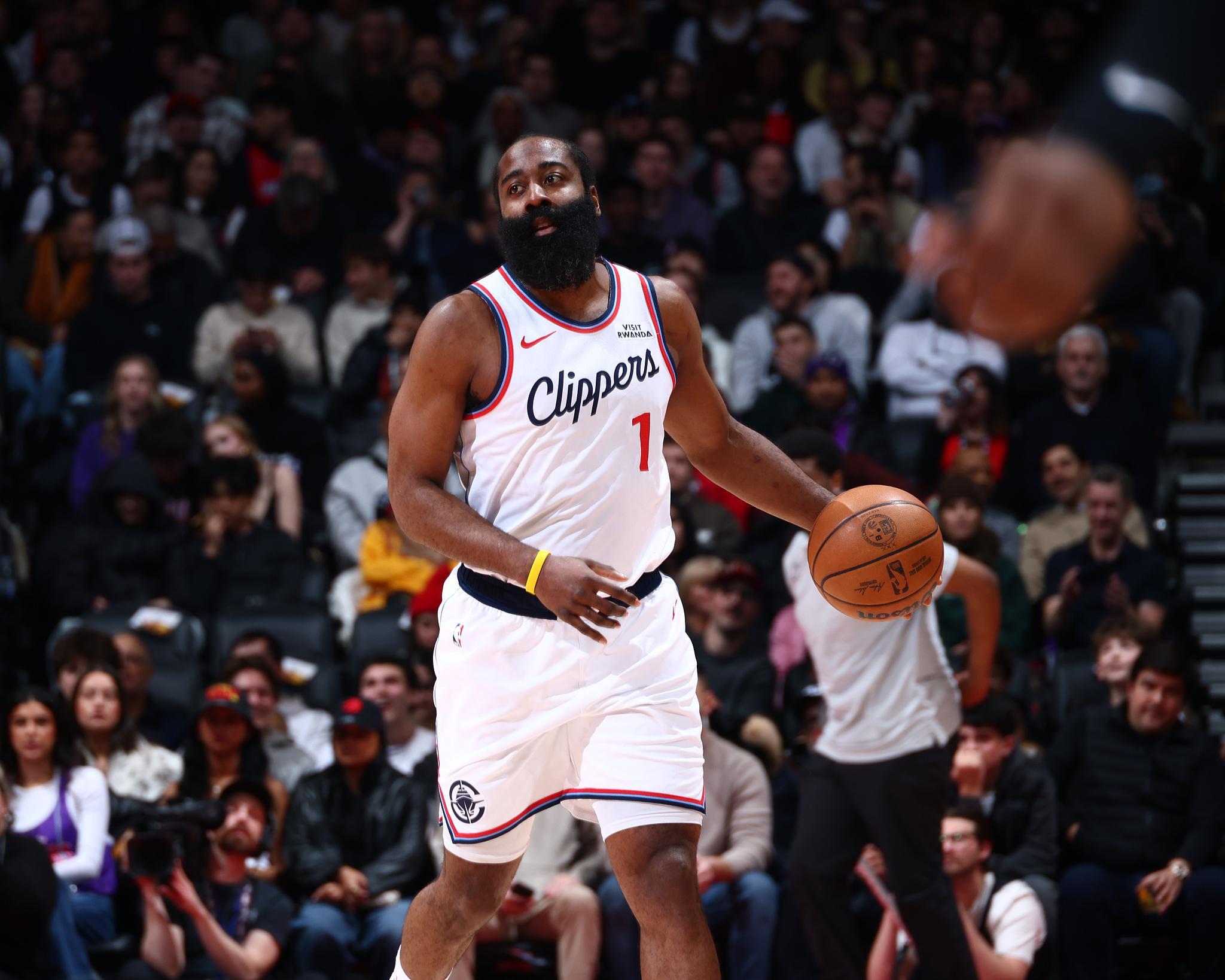 开云官网-快船5连胜重返前十！一口气获4大利好：小卡缺阵哈登31+10太硬气